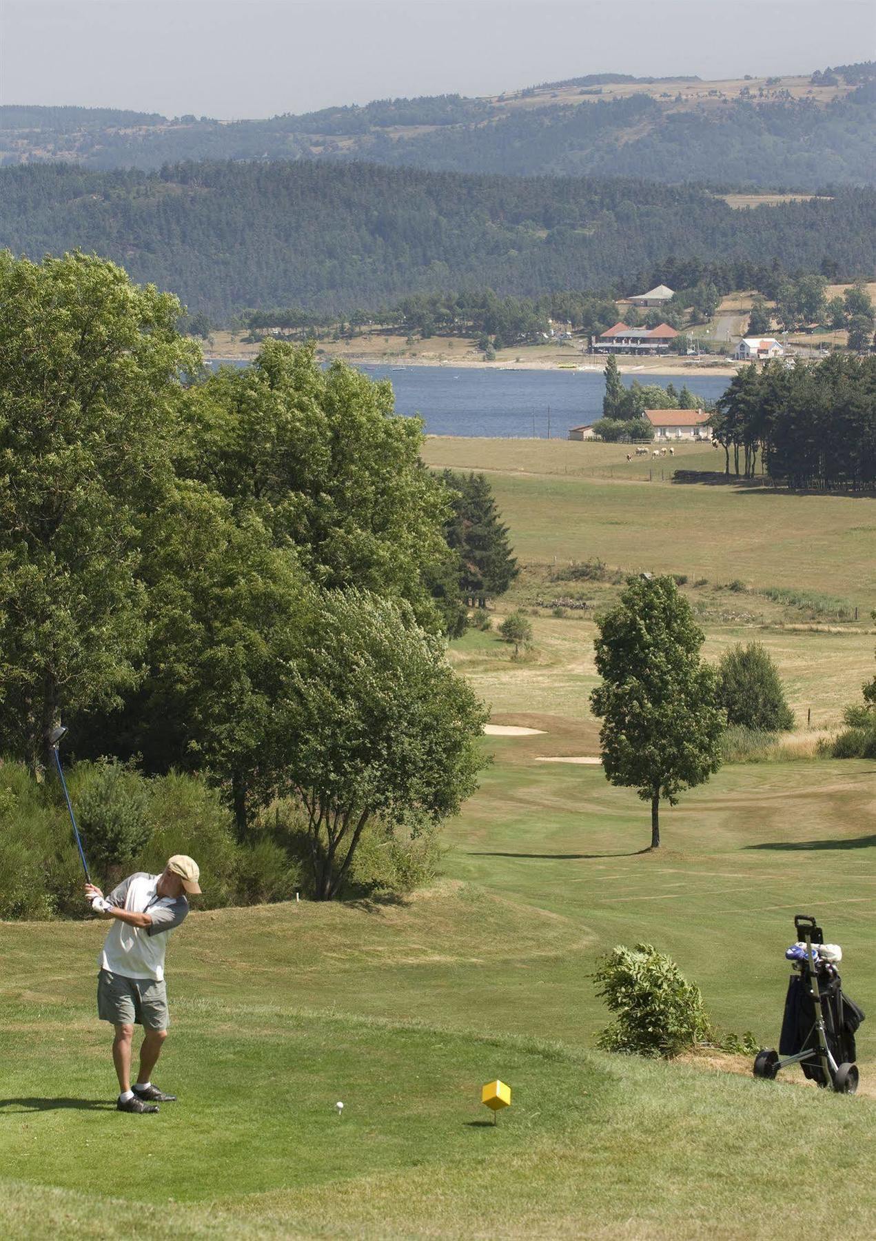 Domaine De Barres Hotel Langogne Bagian luar foto